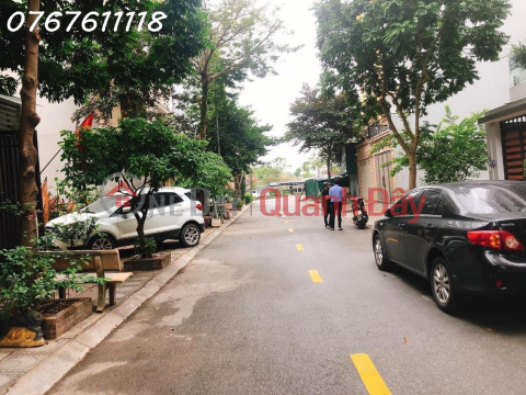Land for sale at Thach Ban auction, close to the street, sidewalk 4m, 2 open.70m MT5m, 7.3 billion _0