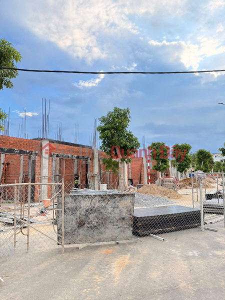 , Please Select Sales Listings, đ 2.1 Billion