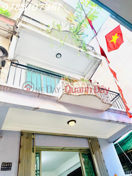 Owner for rent 3-storey house, 3 bedrooms, 3 bathrooms on Binh Phu street, Ward 11, District 6 Rental Listings