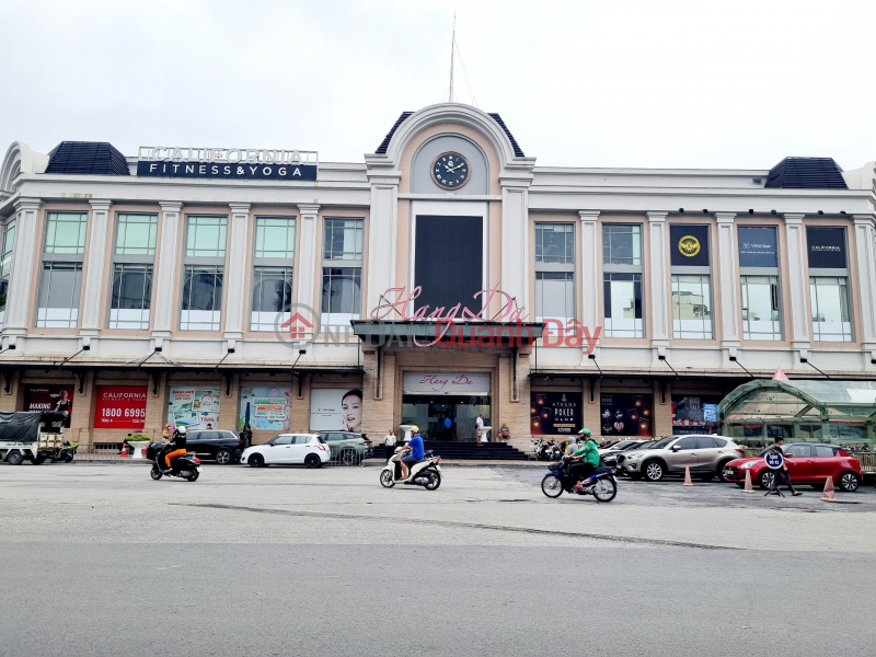 Old townhouse for sale - Nguyen Van To, Hoan Kiem - 42m2 house built with 4 floors - 8.6 billion Sales Listings