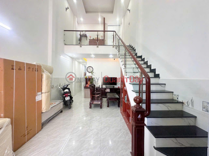 Spacious house in a well-ventilated alley on Dao Tong Nguyen street, in a high-class residential area, 6.25 billion VND. Sales Listings