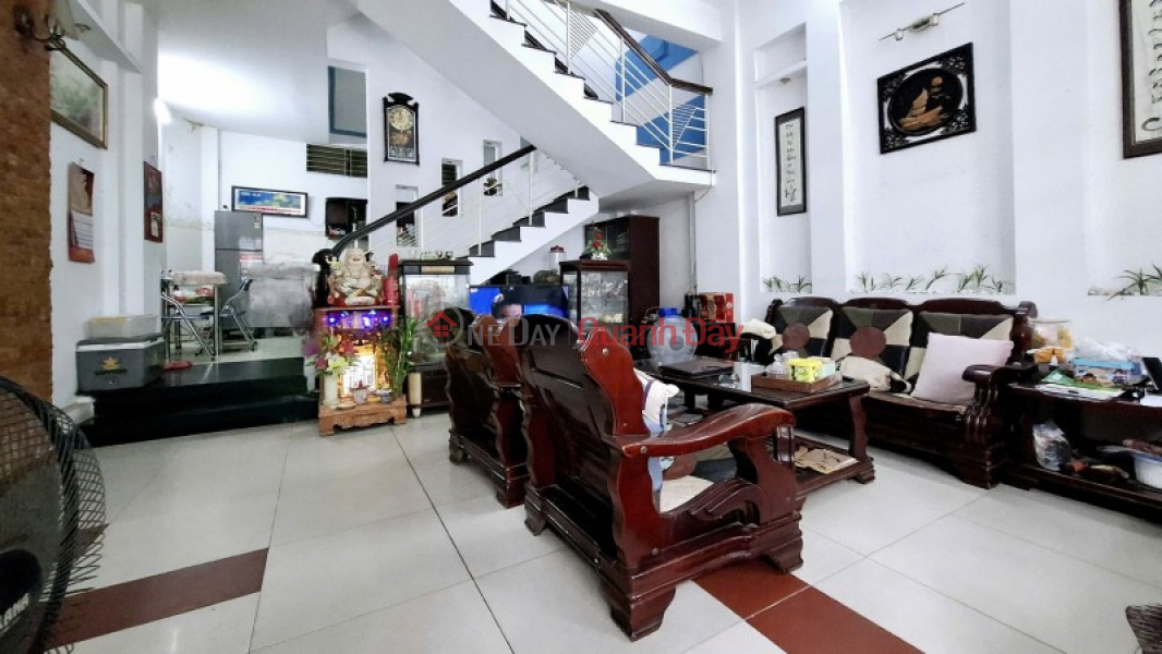 ► House with 6m wide car, can see Hoang Dieu street, 66.1m2, 5.2m wide, 4 business floors, 5.x billion Sales Listings