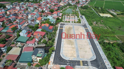 Land for sale at auction X7 Lo Khe Lien Ha Dong Anh, area 99m2, cheap price _0