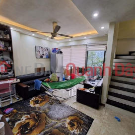 House for sale 82m2 Nguyen Van Cu street Garage 2 Cars avoid Elevator GOOD Class Furniture Price 12.3 Billion _0