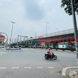 Bán nhà Hoàng Quốc Việt, Cầu Giấy, 35m2, 4 tầng, Mt 6.7m, chỉ 17.2 tỷ _0