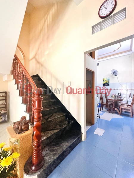 Rectangular plot of land measuring 60m2 (5 x 12m) - Straight alley access from CMT8 main road - 3-story reinforced concrete building - 9.2 billion VND Vietnam Sales, đ 9.2 Billion