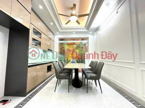 HOUSE FOR SALE NGUYEN VAN CU DT55M 5 FLOOR 6 BILLION 6 BILLION, FULL INTERIOR O TO DO DOOR. _0