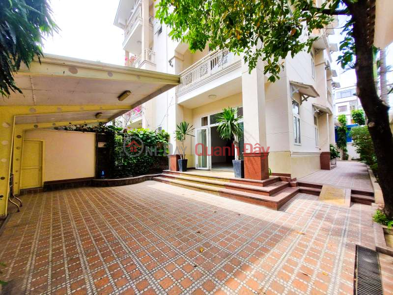 Large riverside villa for rent in An Khanh Ward, District 2 Rental Listings