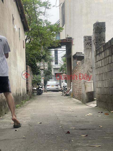 The owner sells 40m2 corner lot of land at the border of Giang and Ha Dong - car parked at the door _0