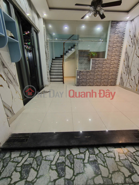 ► Kiệt Ô tô thẳng thông Lê Đình Lý, 40.5m2, 2 mê đúc, kinh Doanh tốt, 3.xx tỷ Niêm yết bán