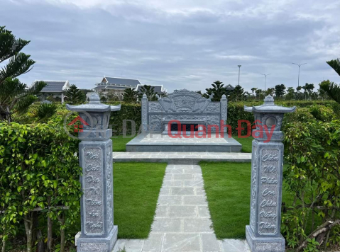 Sala Garden cemetery for sale family tomb 48m2, nice location, center of the temple, behind the temple next to the corner lot, free _0