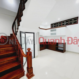 Bán nhà Hoàng Quốc Việt,Phùng Chí Kiên, Dt35m2, 4T,MT4m Giá nhỉnh 8 tỷ _0
