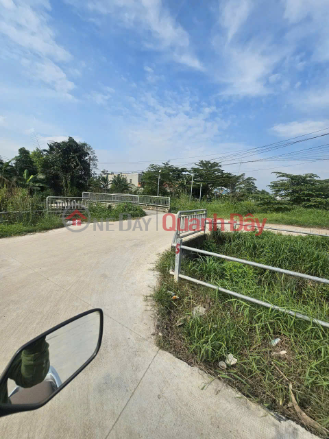 Land for sale with a house included, Constellation area, Hung Dinh, Thuan An, 281m2, only 5.2 billion VND (negotiable). _0