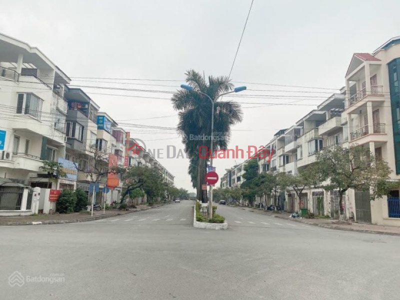 Property Search Vietnam | OneDay | Nhà ở Niêm yết bán | Bán nhanh hai căn LK Tân Tây Đô LK1 và LK 8 làm việc chính chủ giá cắt lỗ.
alo em ngay đi ạ 0976821986