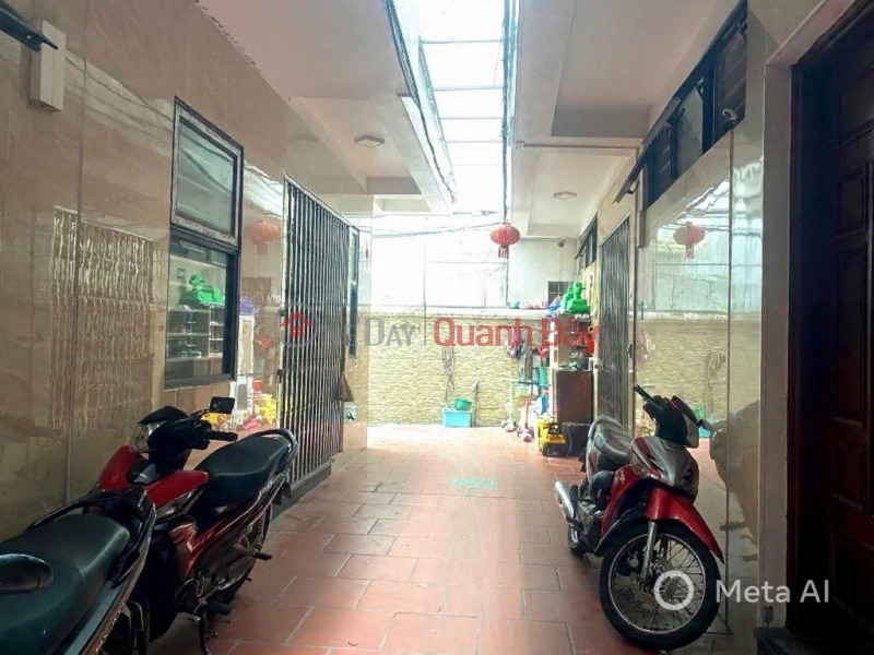 Hoang Hoa Tham Street, 35m² x 5 floors, 7.8 billion VND, alleyway is wide and accessible, near car access, fully furnished. Sales Listings