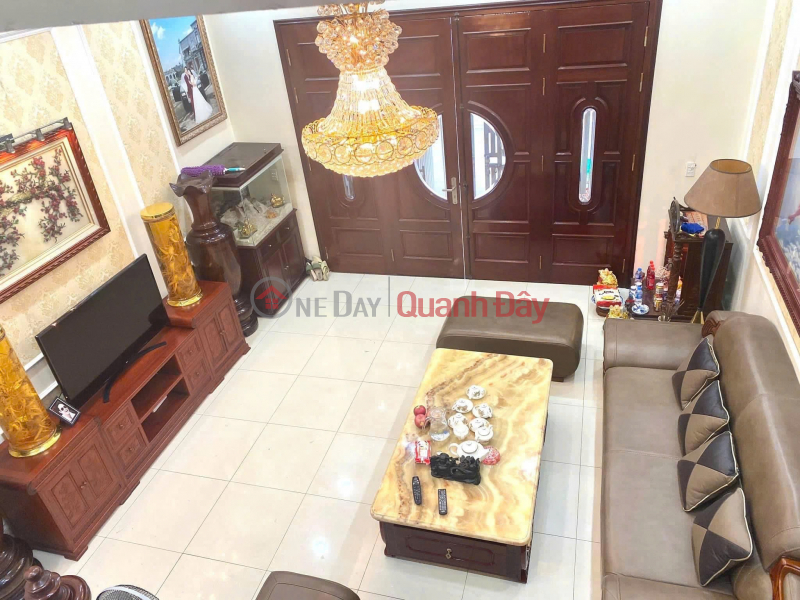 đ 14.5 Billion BEAUTIFUL HOUSE - GOOD PRICE - OWNER NEEDS TO SELL QUICKLY THE HOUSE IN LANE 987, NGO GIA TU, VIET HUNG