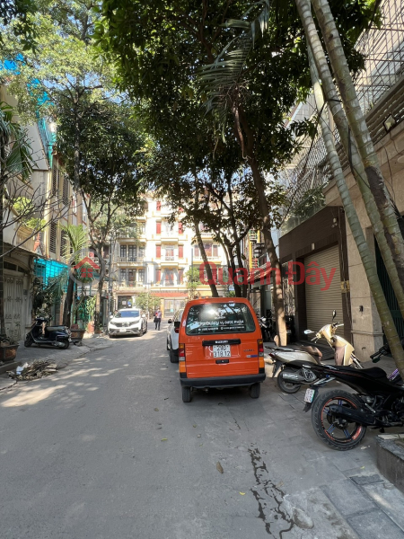 ₫ 95 Million/ month | House for rent by owner No. 4 Trung Yen 11-90m x 8 Floors x Size 5.5m-95m