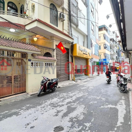 House for sale on Vong Thi Street, Tay Ho District. 104m Frontage 9m Approximately 35 Billion. Commitment to Real Photos Accurate Description. Owner _0