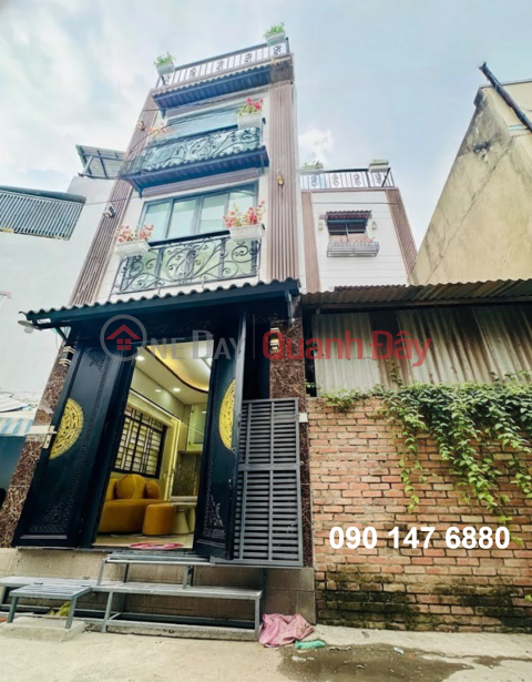 HOUSE FOR SALE IN BA DINH DISTRICT - 1 GROUND FLOOR, 2 UPPER FLOORS, 3 BEDROOMS, 4M WIDE ALLEY - WITH PRIVATE YARD - UNDER 5 BILLION VND _0