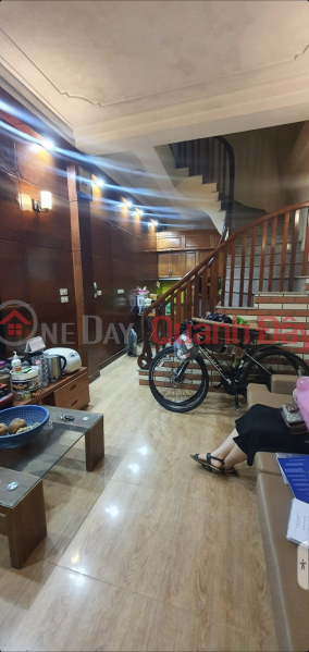 Property Search Vietnam | OneDay | Residential | Sales Listings | HOANG MINH DAO TOWNHOUSE FOR SALE - GIA THUY 45M 5 FLOORS 4 BILLION 7 CARS PARKING DOOR TO THE STREET.