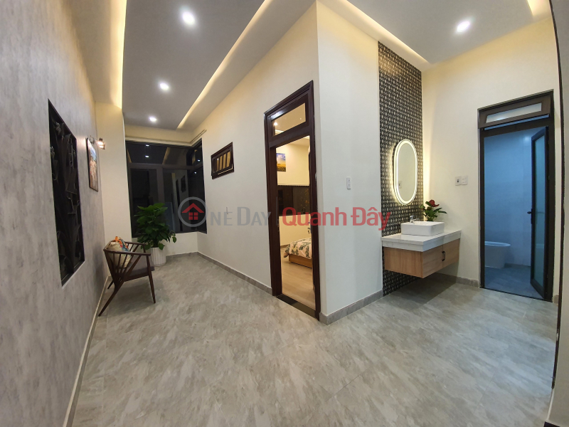 House for sale with 3 floors, beautiful corner lot, Tran Thai Tong street, gate 4, Da Nang Airport | Vietnam, Sales đ 4.91 Billion