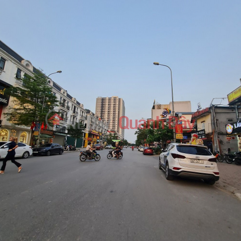32m2 land in Gia Lam commune, Hanoi, accessible by car, only 4 billion VND (negotiable). 0989894845 _0