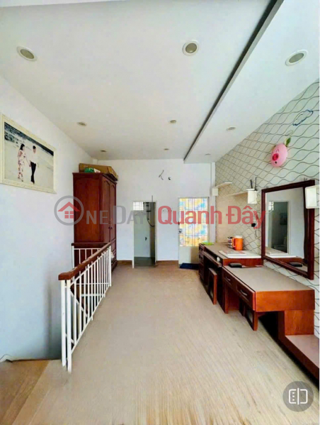 đ 2.75 Billion House for sale, 1 ground floor, 1 upper floor, Quang Vinh Ward, car road, only 2 billion 750