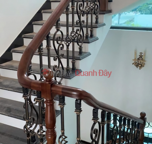 House for rent, ELEVATOR, 129m2, 6 floors; Kim Ma, Giang Vo, Lieu Giai - 38 million VND, Vietnam | Rental, đ 38 Million/ month