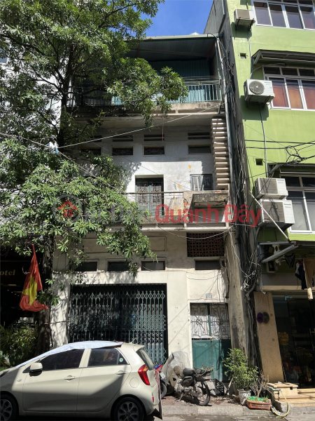 The owner sold the house at 24 Hang Bot, Dong Da, Hanoi for 23 billion without a broker | Vietnam, Sales, đ 23 Billion