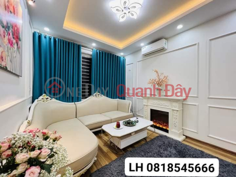 TAY HO DISTRICT - AU CO STREET 10M FROM CAR TO STREET - Area: 40M2 MT: 3.5M INCLUDING 3 BEDROOMS - PERMANENTLY OPEN 2-SIDED HOUSE _0
