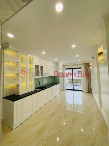 , Please Select, Residential, Sales Listings đ 13.7 Billion