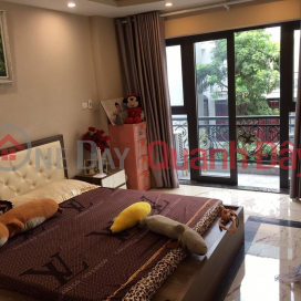 House for sale 67m2 Nghi Tam street, Tay Ho 7-seat car garage Good business 3.5 Billion VND _0