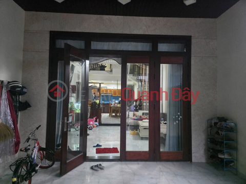 Bán nhà 3 tầng mặt tiền đường Nguyễn Thị Thập - Gần biển _0