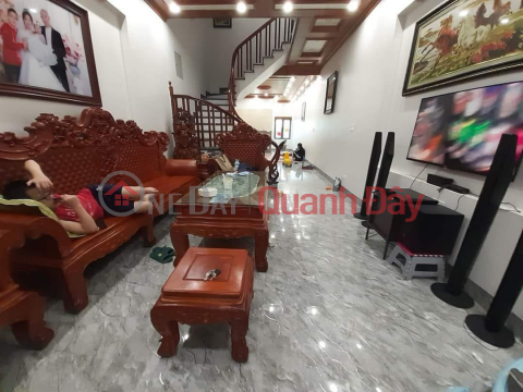 Beautiful, sparkling 3-storey house for sale at TDP Cong Hoa - Ban Yen Nhan Ward - My Hao Town _0