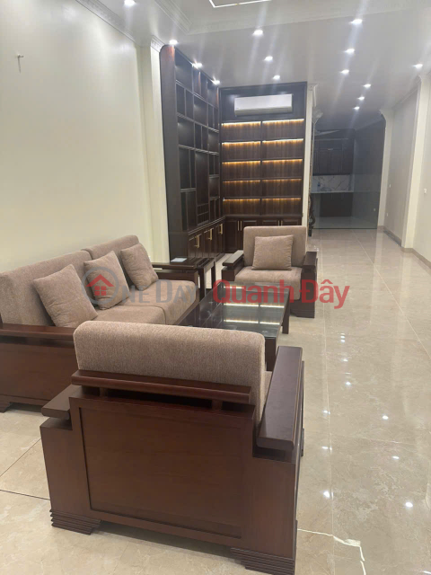 House for sale in Ngo Gia Tu, Long Bien - Wide road allowing cars to pass each other - Sidewalk - Suitable for business or spacious living. _0