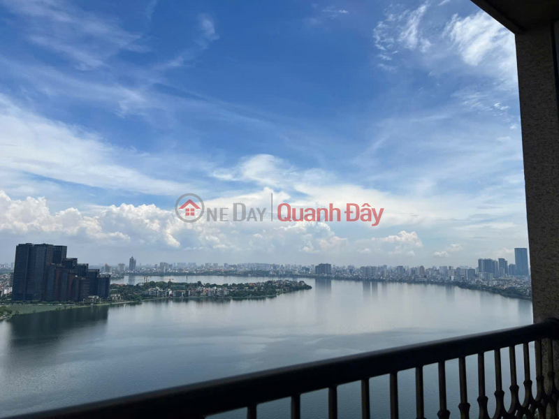 Property Search Vietnam | OneDay | Residential Sales Listings | A stunning apartment with West Lake views and a perfect spot to watch New Year's Eve fireworks - Del Dorado Tan Hoang Minh 659 Lac Long Quan
