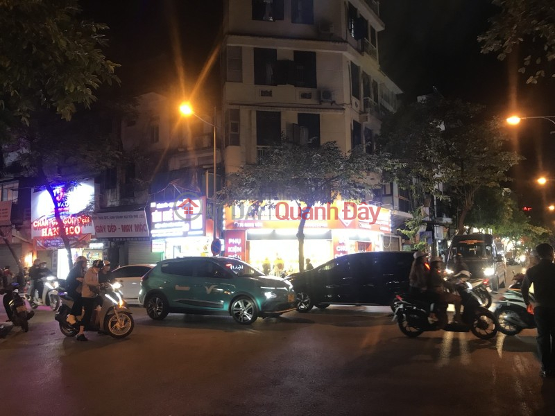 The Owner is Looking for Tenants to Rent a Private House for Business on Hang Dieu Street, Hoan Kiem District Rental Listings