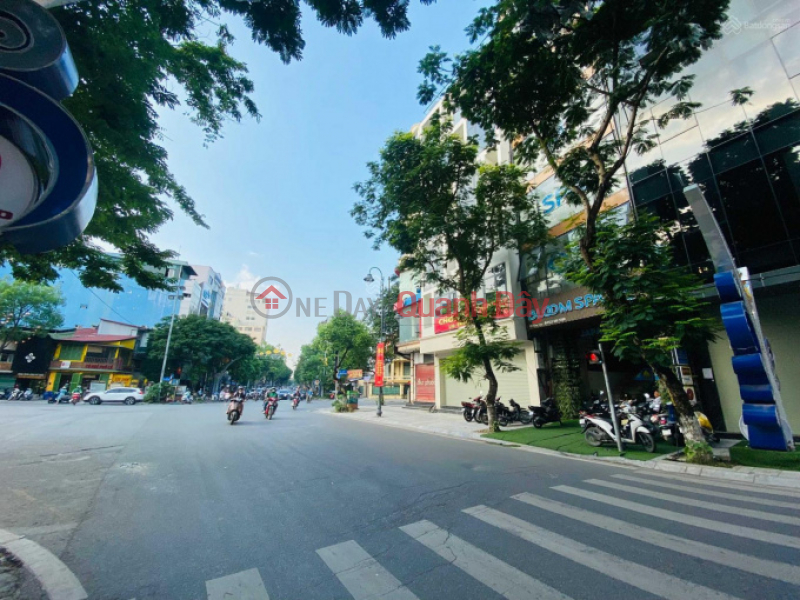 Property Search Vietnam | OneDay | Nhà ở | Niêm yết bán Bán nhà mặt phố Bà Triệu, diện tích 380m2, mặt tiền 10.6m, giá 244 tỷ, vuông đẹp
