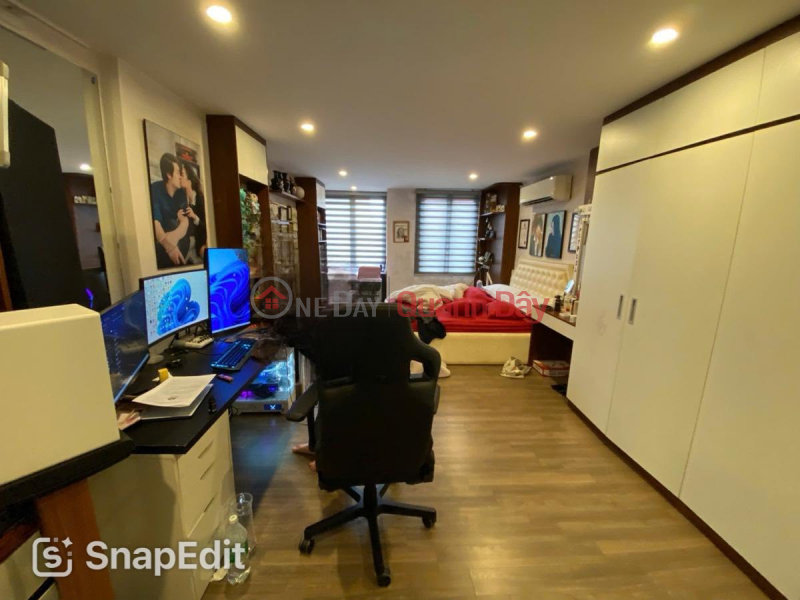 Reduced by 1 billion VND! House for sale on Pho Hue street, 45m2, 4 floors, 4m frontage, 41 billion VND, sidewalk access, excellent for business. Vietnam Sales đ 41 Billion