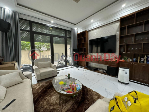 Beautiful new private house for sale, square plot of land, 5m, 5-storey elevator, new car road to Hong Tien street, 3 P _0