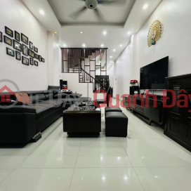 BÁN NHÀ: Lạc Long Quân . DT: 42m2 - 4 tầng - GIÁ 8.4 tỷ _0