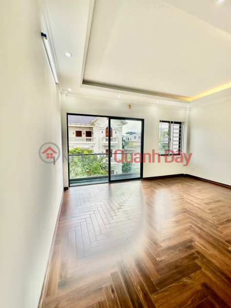 Cheapest private house for sale in Thach Ban ward, corner plot, car, elevator, business 54m 6 floors frontage 5.2m price 8.2 Vietnam Sales | đ 8.2 Billion