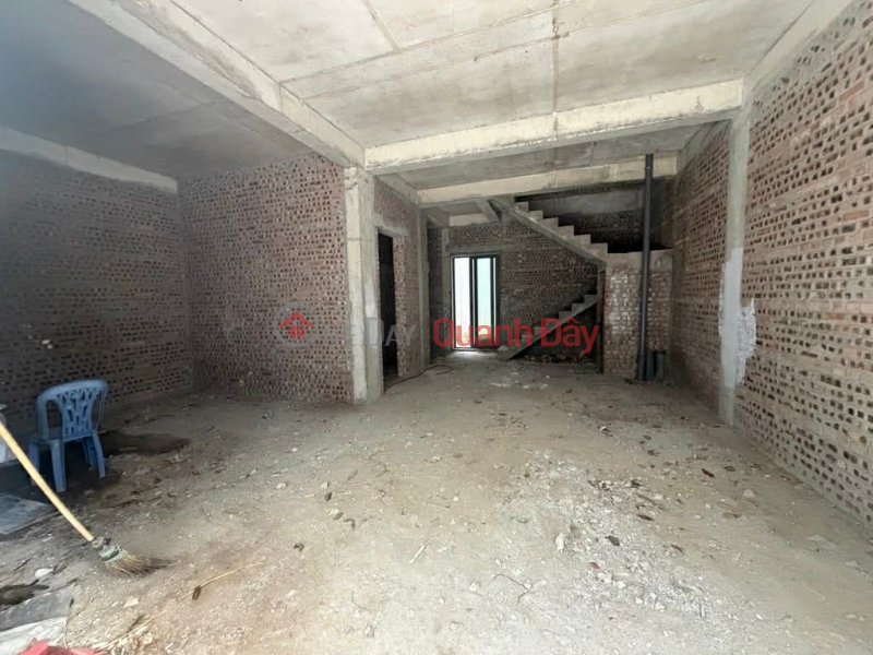 Adjacent to Ngoc Lam, 82m² x 6 floors, 8m frontage, near Mipec, opposite the Red River scenic boulevard., Vietnam, Sales đ 28 Billion