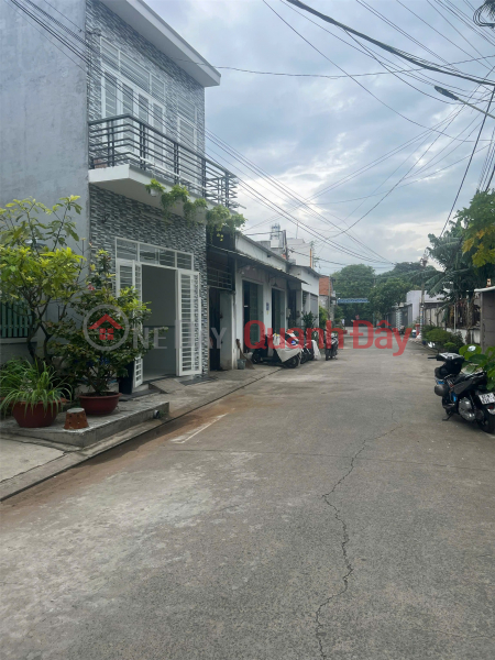 đ 2,4 tỷ, HOT !!! NHÀ ĐẸP - Giá Tốt - Cần Bán Nhanh Căn Nhà Tại HÓC MÔN, TP HCM