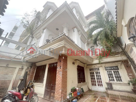 Truong Quoc Dung alley villa, 10x18m, 9 bedrooms, for CHDV _0