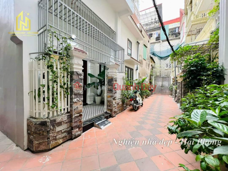 House for sale, lane 152 Cho Hang, extremely shallow location, 48m 3 floors PRICE 3.39 billion corner lot Sales Listings