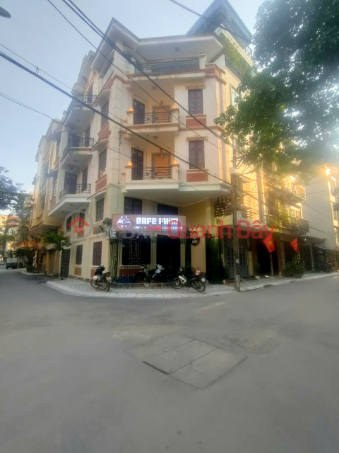 HOUSE FOR SALE IN HOANG QUOC VIET, CORNER LOT, SIDEWALK FOR CARS, OPEN VIEW, 66M2 FOR ONLY 26 BILLION 800 _0