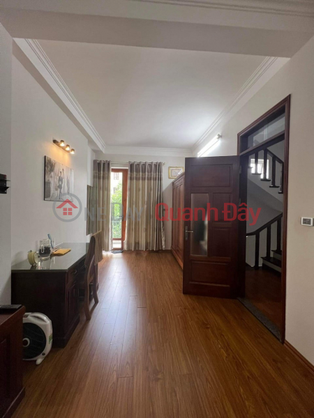 Urgently need to sell house Nguyen Chi Thanh, Dong Da 56m2 x 5 floors, business, avoid cars, nice interior, price 10.9 billion | Vietnam Sales, đ 10.9 Billion