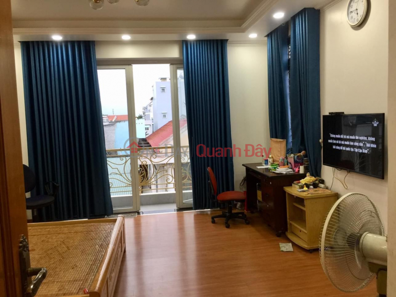 Nhà 3 Tầng Phạm Văn Đồng, 95m2, Hẻm Xe Hơi 60tr/m2 Sales Listings