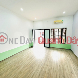 Owner renting out a newly renovated house, 97.2m2, on Mai Phuc street, facing Southeast, with two street frontages. Price: 13 million VND\/month. _0